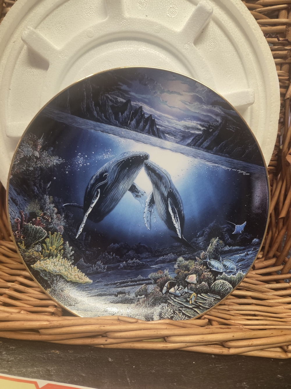MOONLIT MOMENT VINTAGE 1991 PLATE BY ROBERT LYN NELSON